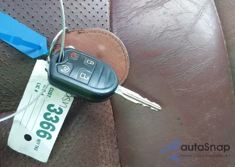 2011 Ford F-250 Lariat z USA, uszkodzony, nr VIN 1FT7W2BT7BEC57078